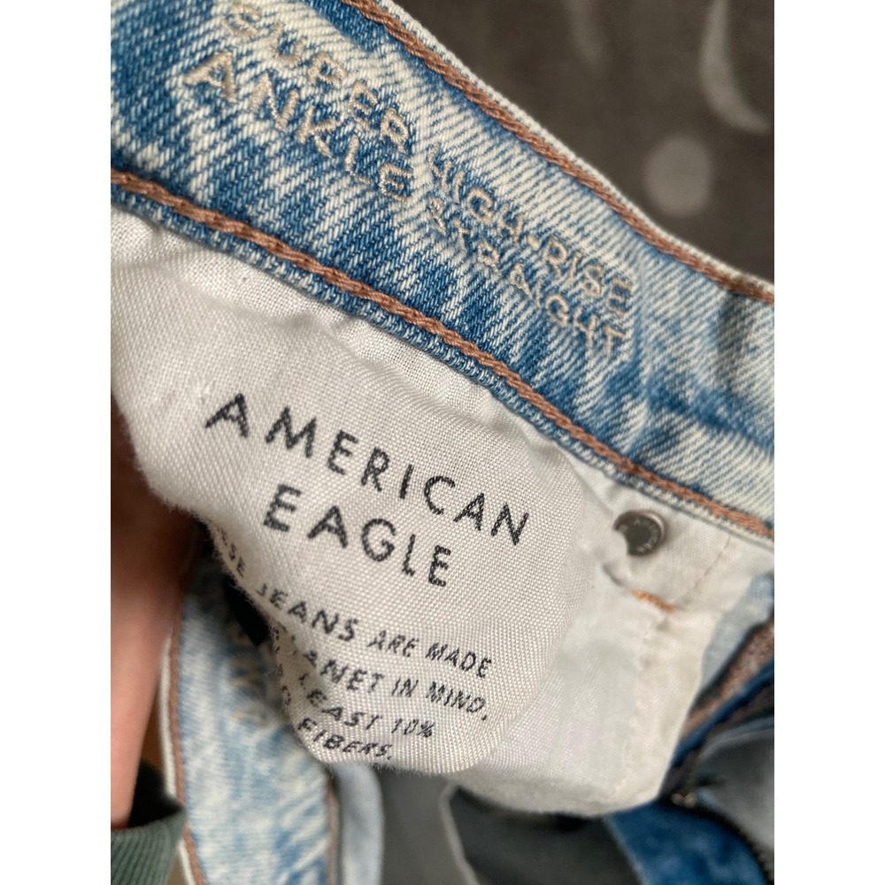 American Eagle Super High-Rise Ankle Straight Distressed Jeans Light Wash Size 2 - Picture 5 of 7
